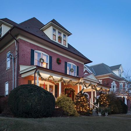 Harvest Moon Bed & Breakfast Нью Холланд Экстерьер фото
